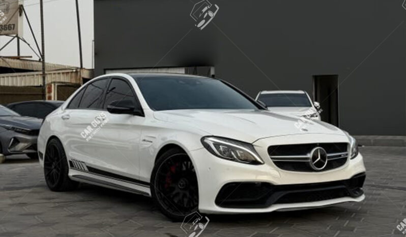 
								Used Mercedes-Benz C63 AMG full									