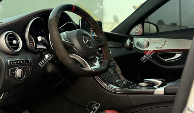 
								Used Mercedes-Benz C63 AMG full									