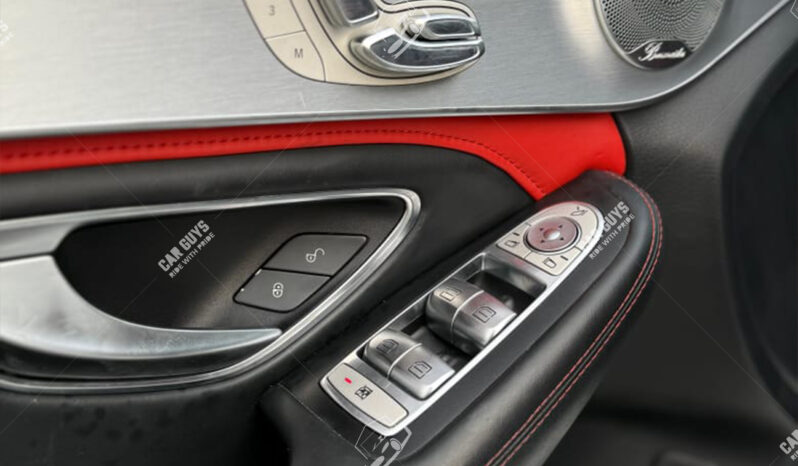 
								Used Mercedes-Benz C63 AMG full									