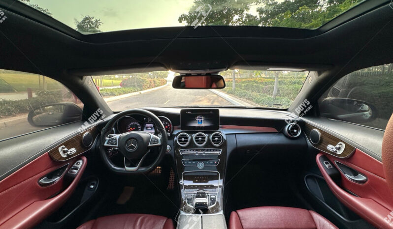 
								Used Mercedes-Benz C-300 full									