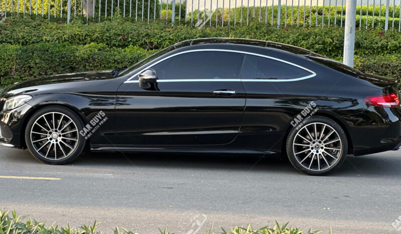 
								Used Mercedes-Benz C-300 full									