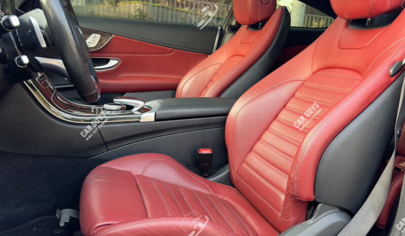 
								Used Mercedes-Benz C-300 full									