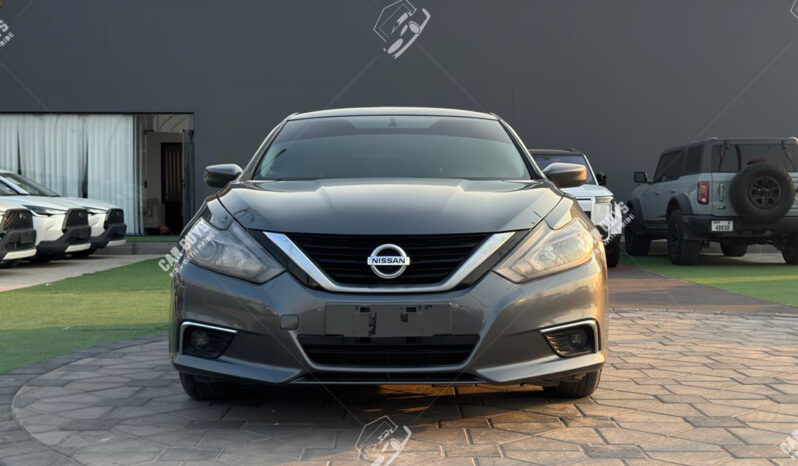 
								Used Nissan Altima full									