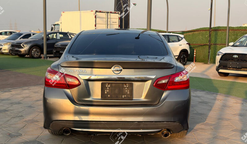 
								Used Nissan Altima full									