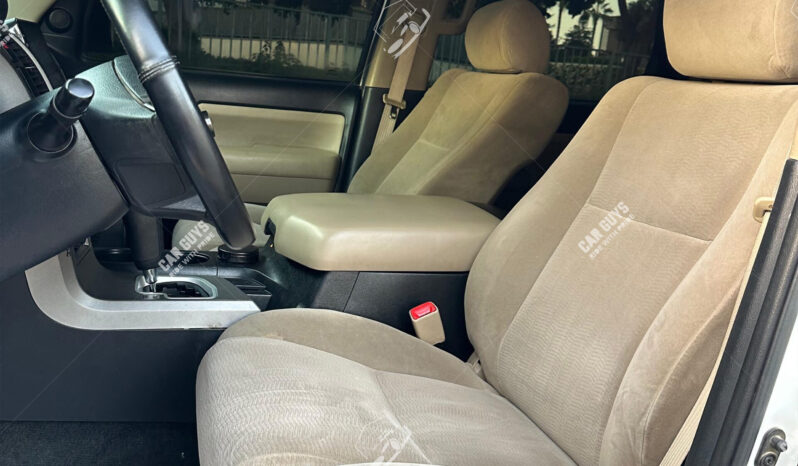 
								Used Toyota Sequoia SR5 V8 full									