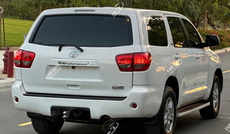 
								Used Toyota Sequoia SR5 V8 full									