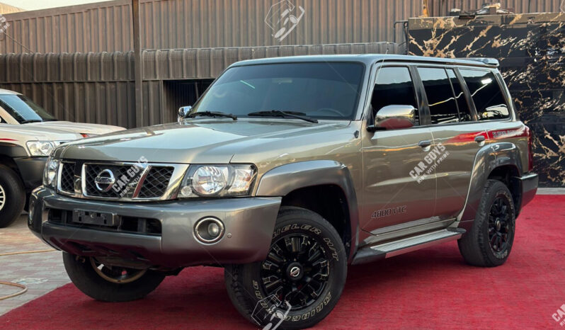 
								Used Nissan Patrol Super Safari full									