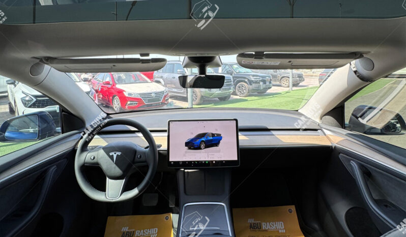 
								Used Tesla Y Long Range full									