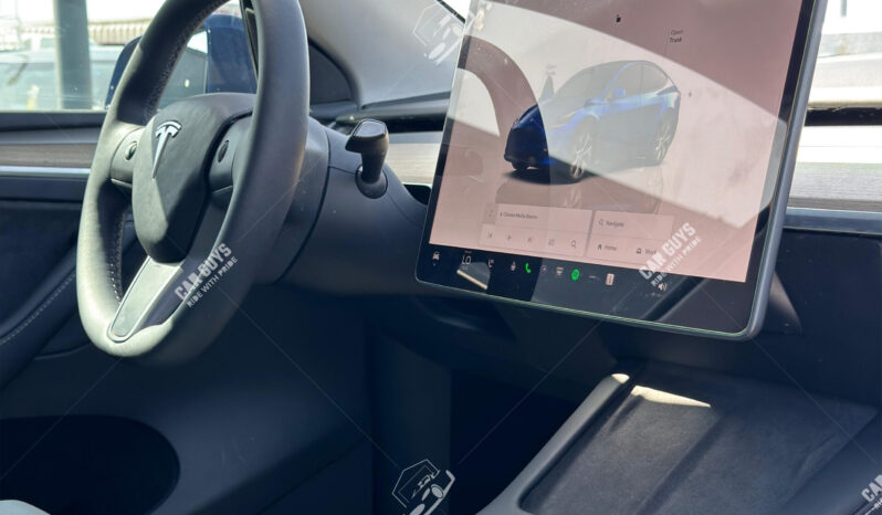 
								Used Tesla Y Long Range full									