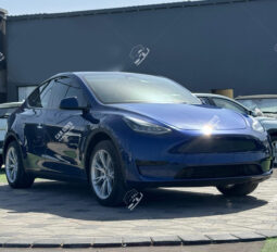 
										Used Tesla Y Long Range full									