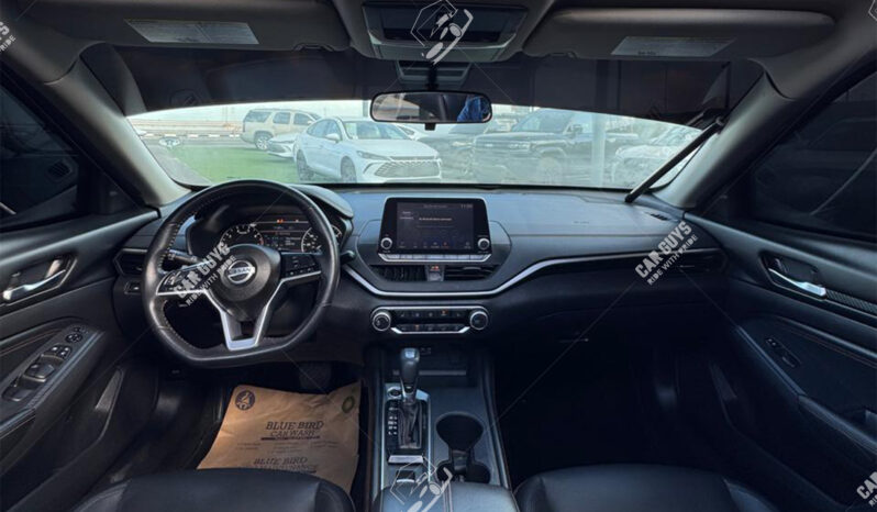 
								Used Nissan Altima full									