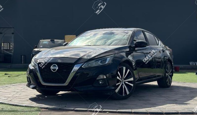 
								Used Nissan Altima full									