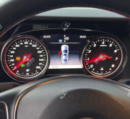 
										Used Mercedes-Benz E300 full									