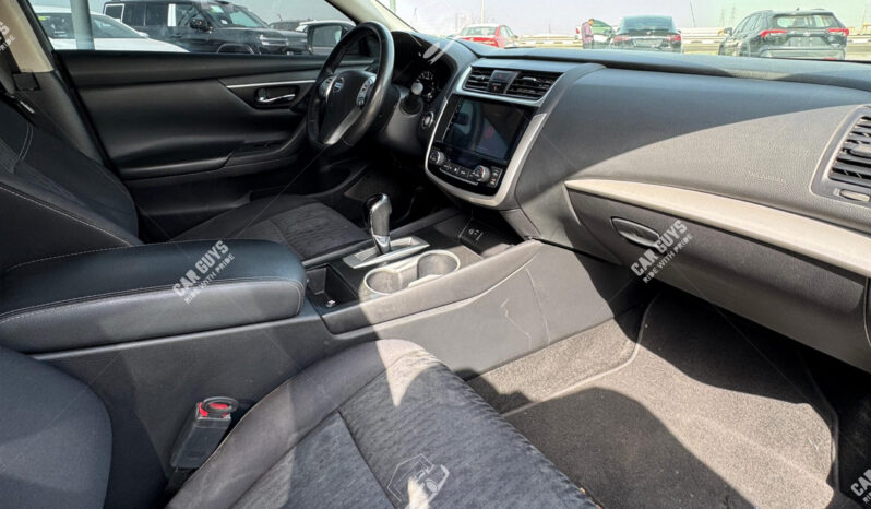 
								Used Nissan Altima SV full									