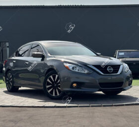 Used Nissan Altima SV