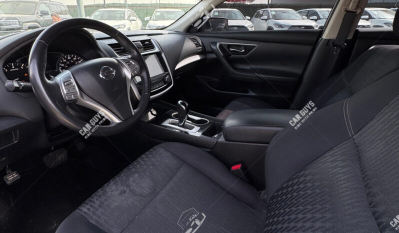 
								Used Nissan Altima SV full									