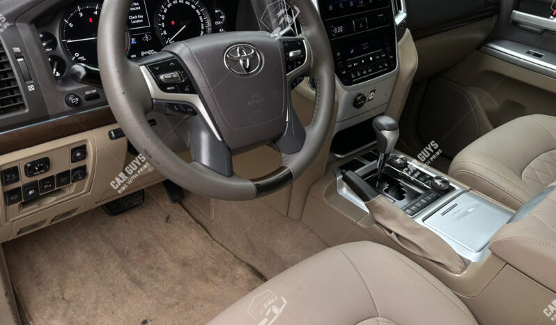 
								Used Toyota Land Cruiser GXR full									
