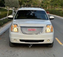 Used GMC Yukon SLT