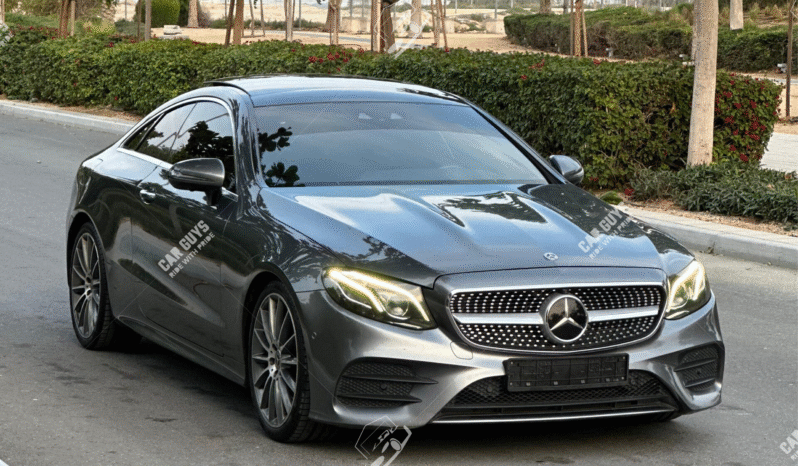 
								Used Mercedes-Benz E200 full									