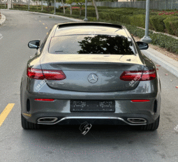 
										Used Mercedes-Benz E200 full									