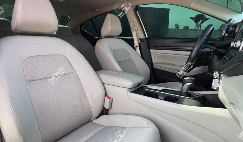 
								Used Nissan Altima SV full									