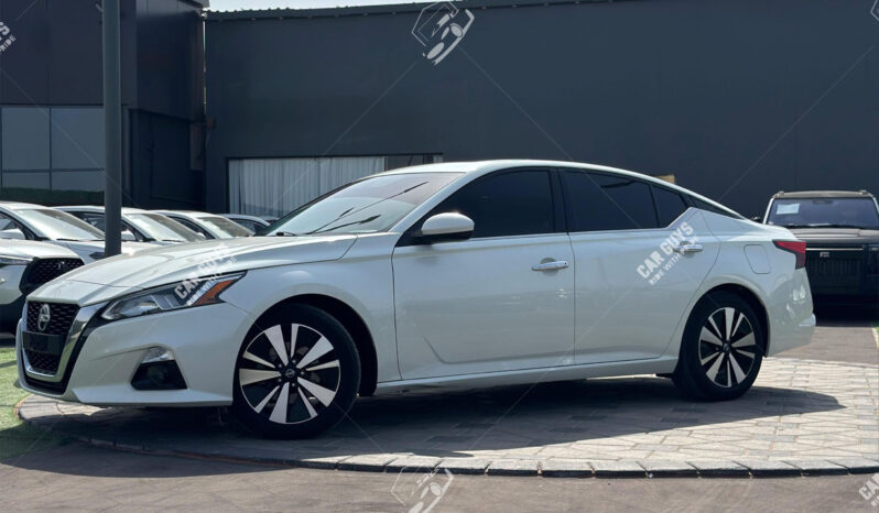 
								Used Nissan Altima SV full									