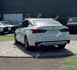 
										Used Nissan Altima SV full									