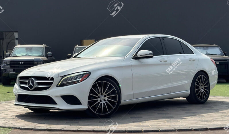 
								Used Mercedes-Benz C300 full									