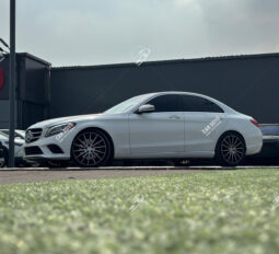 
										Used Mercedes-Benz C300 full									