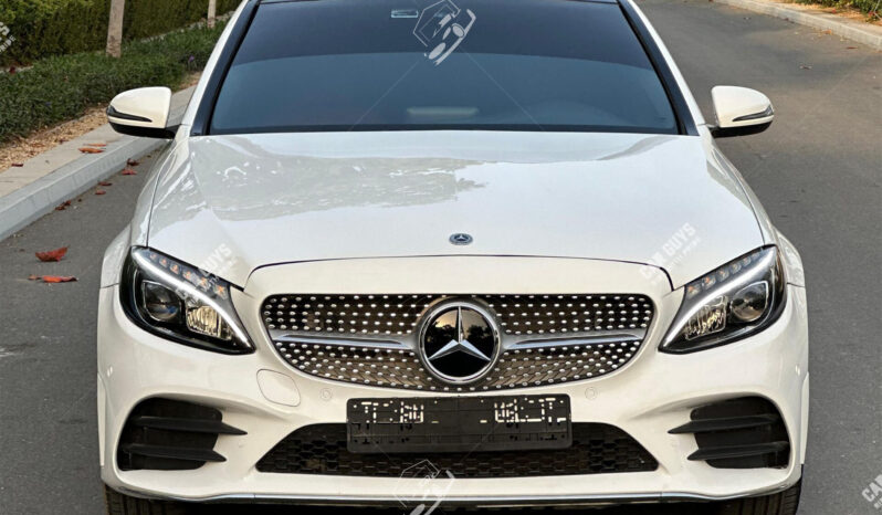 
								Used Mercedes-Benz C300 full									