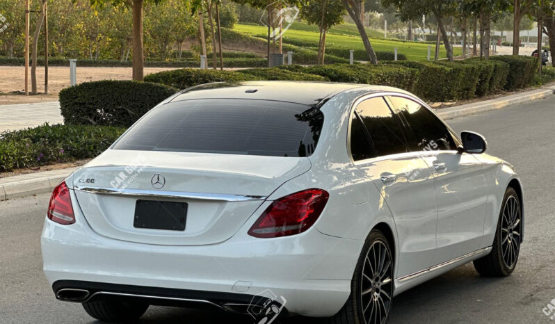 
								Used Mercedes-Benz C300 full									