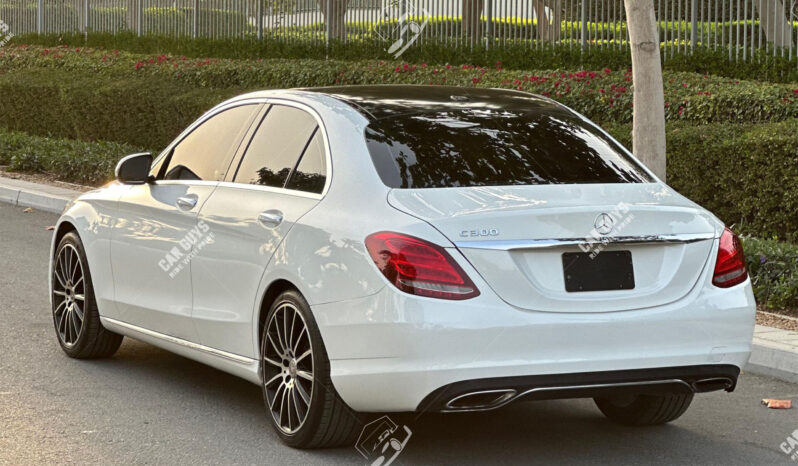 
								Used Mercedes-Benz C300 full									