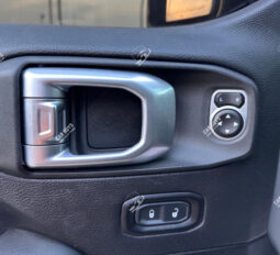 
										Used Jeep Wrangler Sahara Unlimited full									