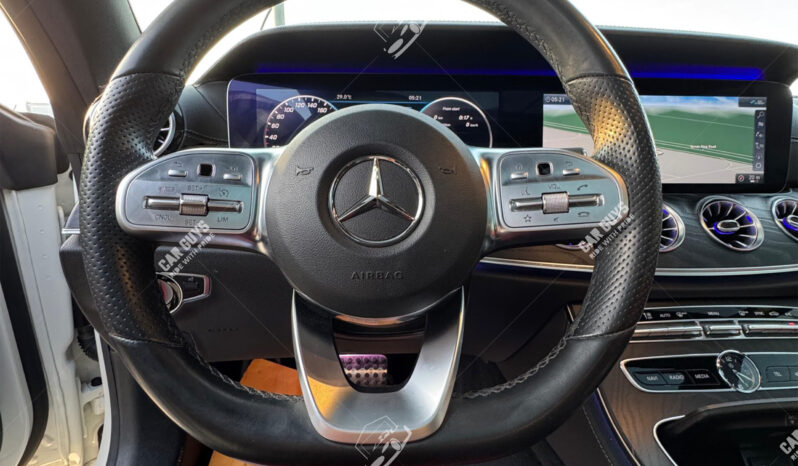 
								Used Mercedes-Benz E200 full									