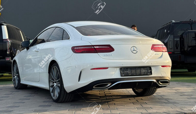 
								Used Mercedes-Benz E200 full									