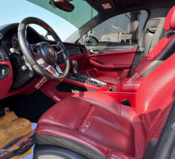 
										Used Porsche Macan Turbo full									