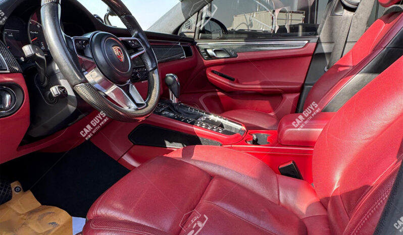 
								Used Porsche Macan Turbo full									