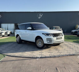 
										Used LAND ROVER Range Rover Vogue HSE full									