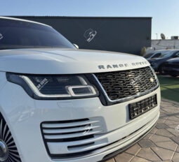 
										Used LAND ROVER Range Rover Vogue HSE full									