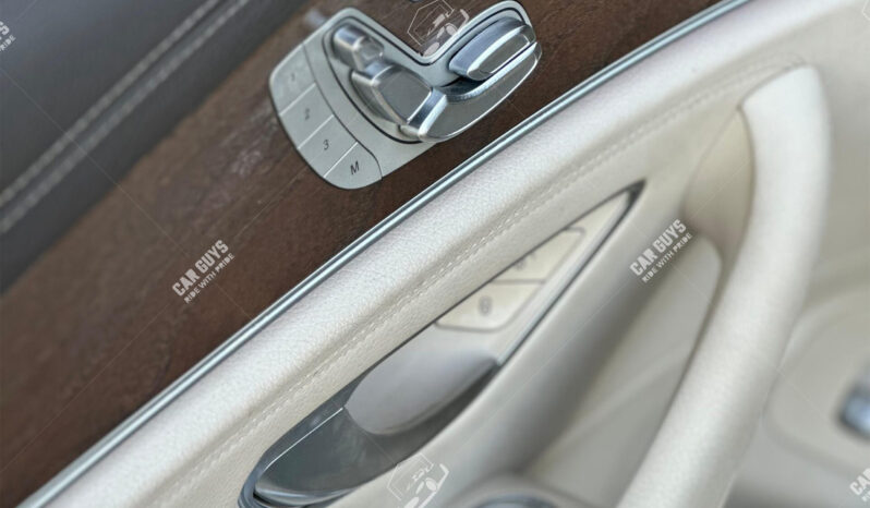 
								Used Mercedes-Benz E200 full									