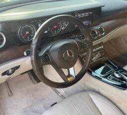 
										Used Mercedes-Benz E200 full									