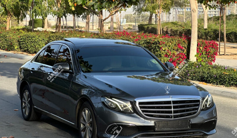 
								Used Mercedes-Benz E200 full									