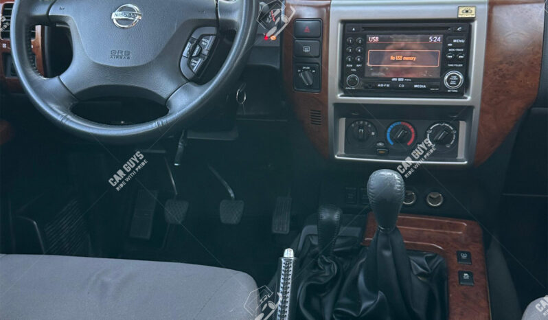 
								Used Nissan Patrol Safari full									