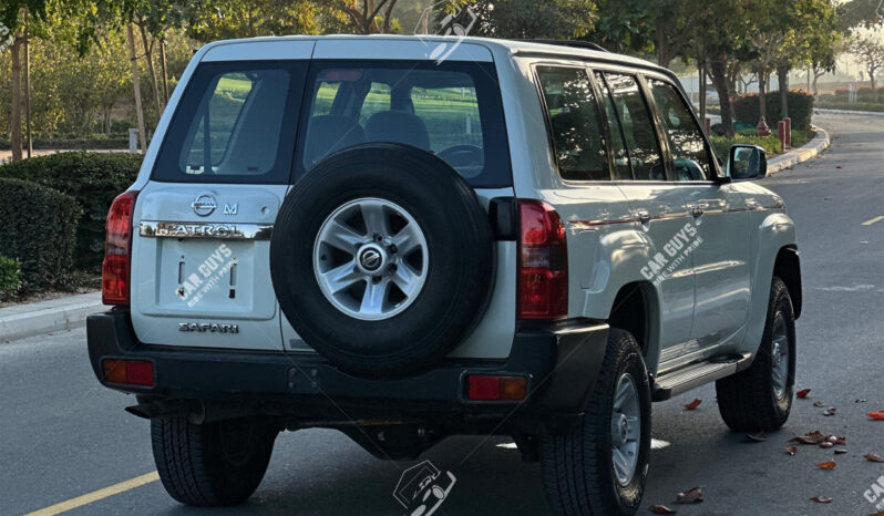 
								Used Nissan Patrol Safari full									