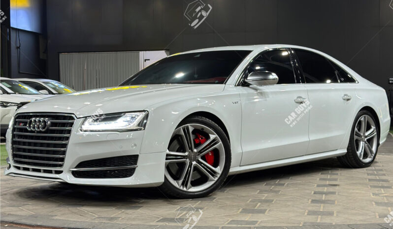 
								Used Audi S8 full									