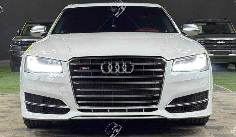 
								Used Audi S8 full									