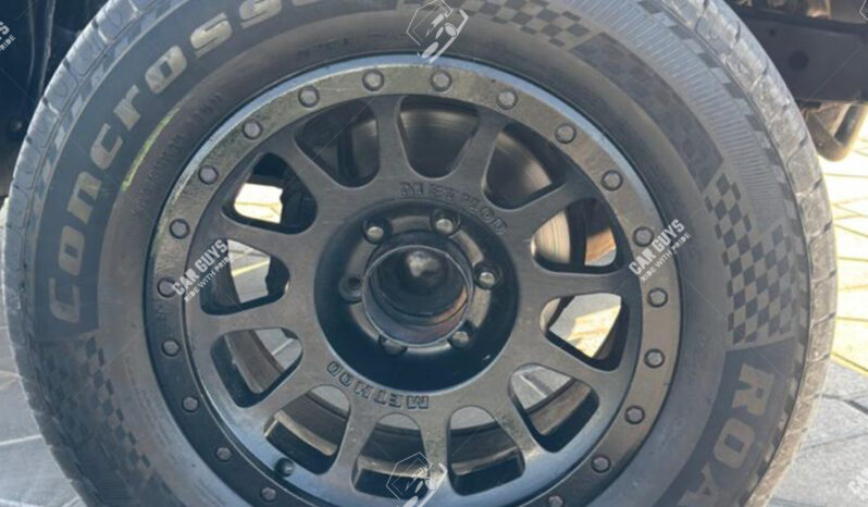 
								Used Toyota FJ Cruiser full									