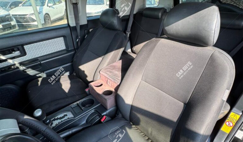 
								Used Toyota FJ Cruiser full									