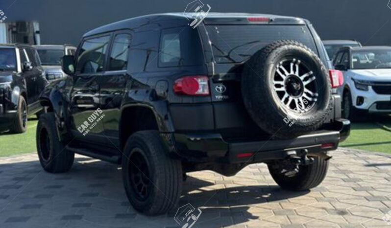 
								Used Toyota FJ Cruiser full									