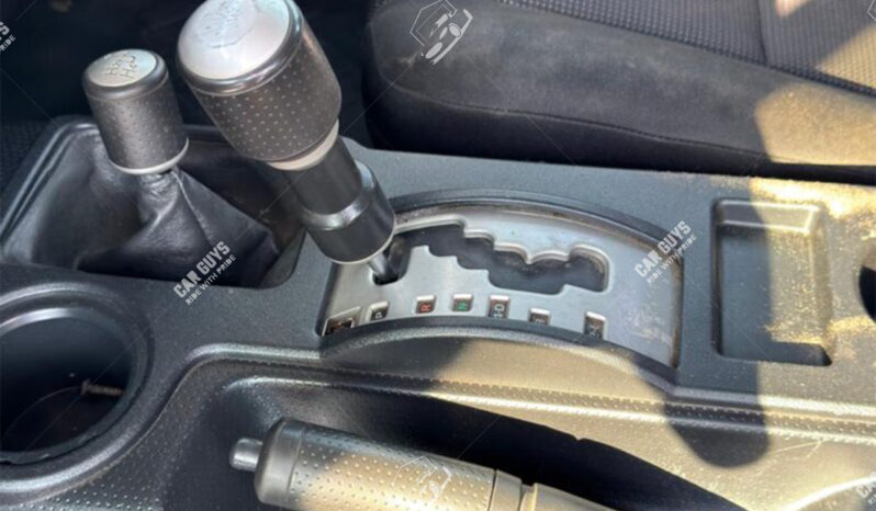 
								Used Toyota FJ Cruiser full									